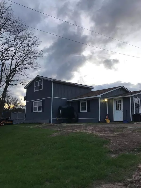 Redford, NY 12978,21 Mill ST