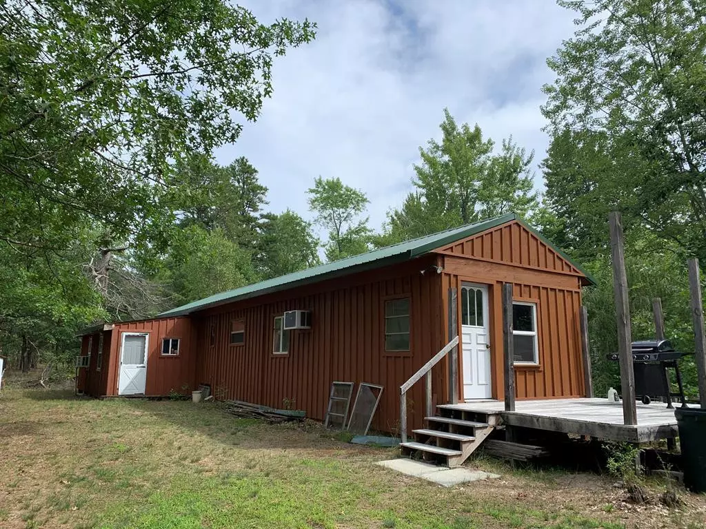 Peru, NY 12972,13 Hummingbird LN