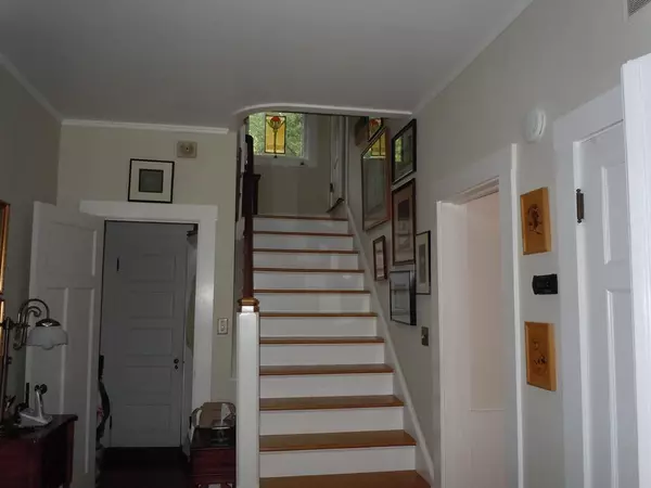 Saranac Lake, NY 12983,399 Park AVE