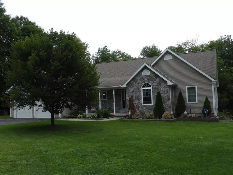 316 Trim RD, Morrisonville, NY 12962