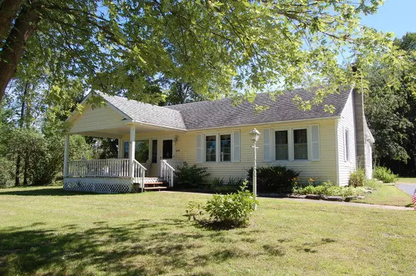 3535 Essex RD, Willsboro, NY 12996