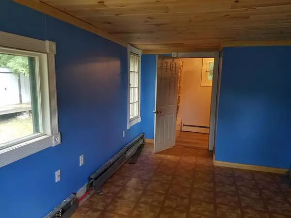 Saranac Lake, NY 12983,17 Cortez LN