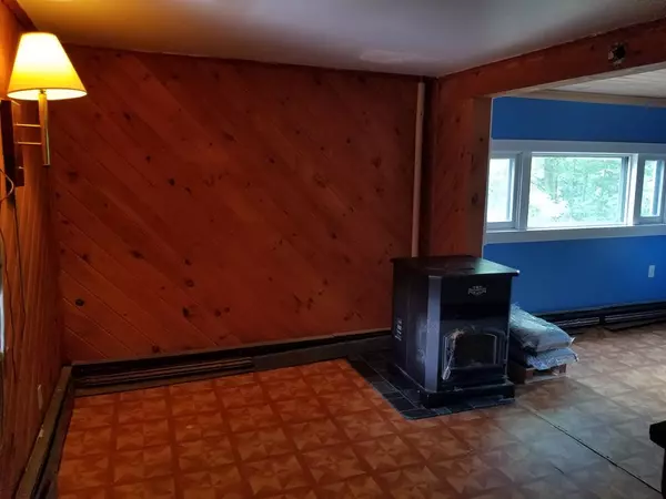 Saranac Lake, NY 12983,17 Cortez LN