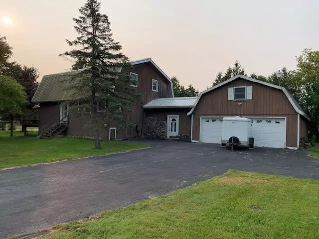 21 Rushford DR, Chazy, NY 12921