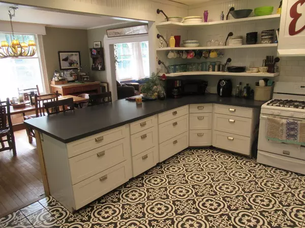 Saranac Lake, NY 12983,103 Old Military RD