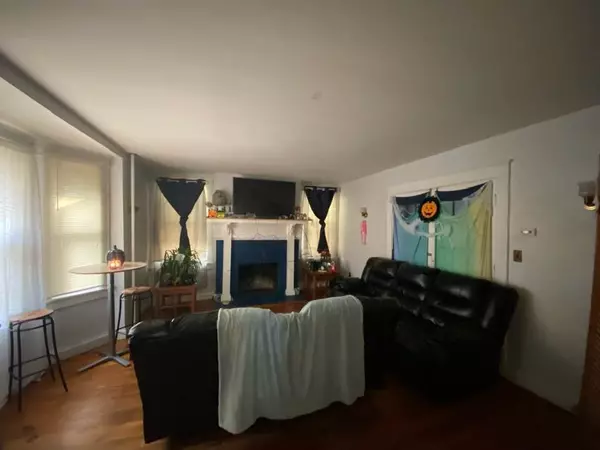 Saranac Lake, NY 12983,76 Franklin AVE