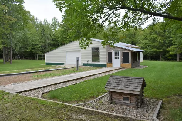 Mooers Forks, NY 12959,466 Bush RD