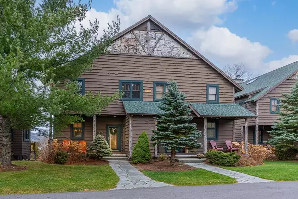 Lake Placid, NY 12946,152 Lodge Way #6