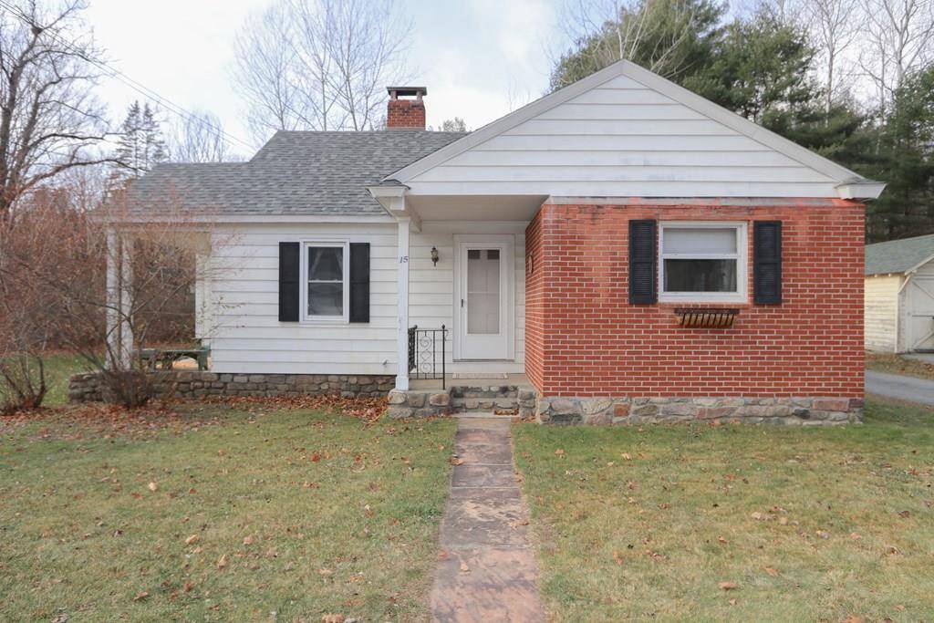 15 Cross ST, Elizabethtown, NY 12932