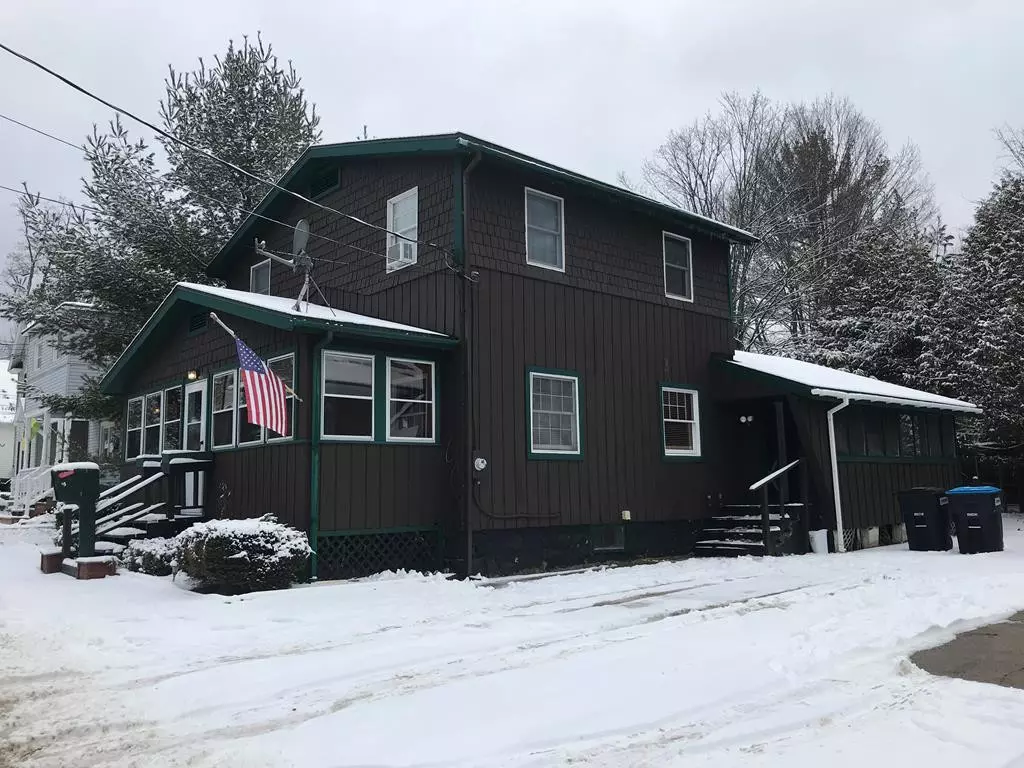 Saranac Lake, NY 12983,15 McClelland ST