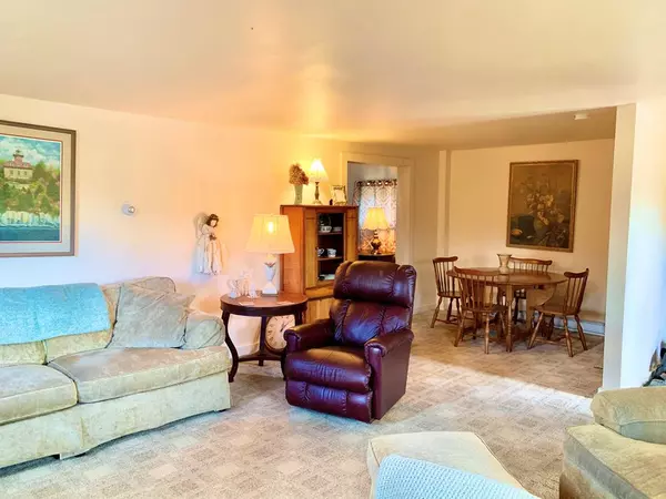 Peru, NY 12972,11 Mason Hill RD