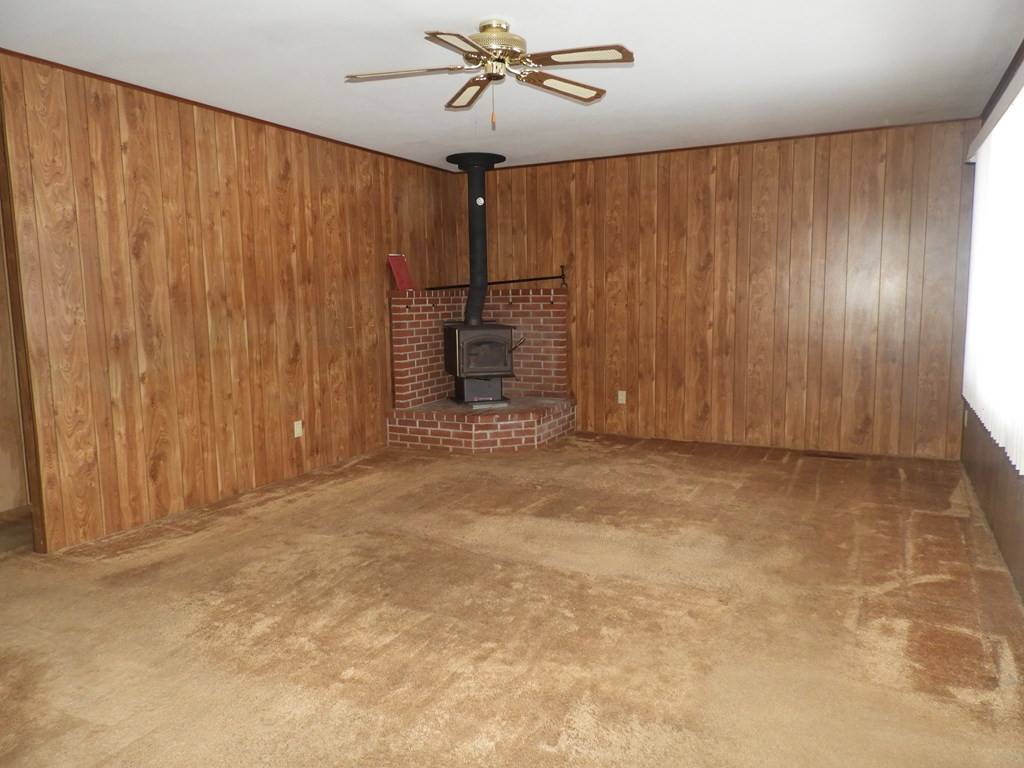 Plattsburgh, NY 12901,1 Tioga LN