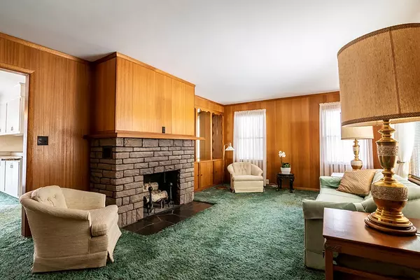 Saranac Lake, NY 12983,49 James ST