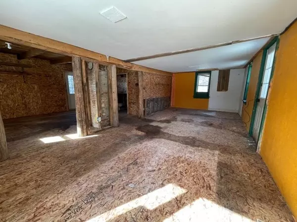 Lyon Mountain, NY 12952,41 Wolf Pond RD