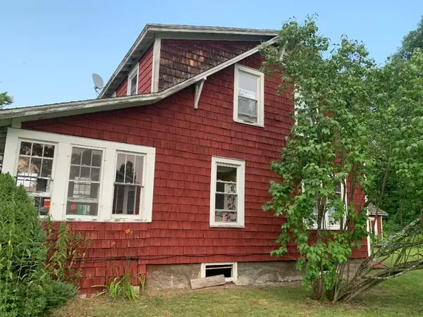 Willsboro, NY 12996,1244 Sunset DR