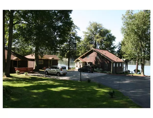 Long Lake, NY 12847,941 Deerland RD