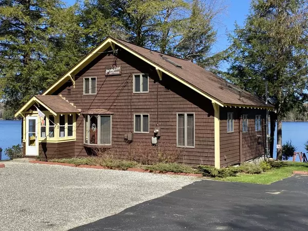 Long Lake, NY 12847,941 Deerland RD