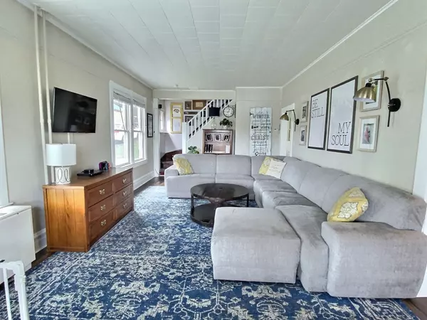 Saranac Lake, NY 12983,220 Ampersand AVE