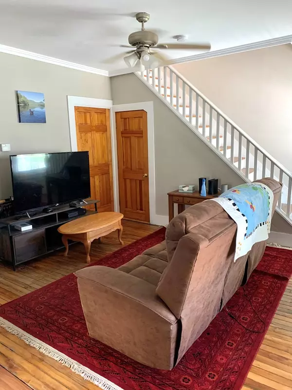 Saranac Lake, NY 12983,10 McClelland