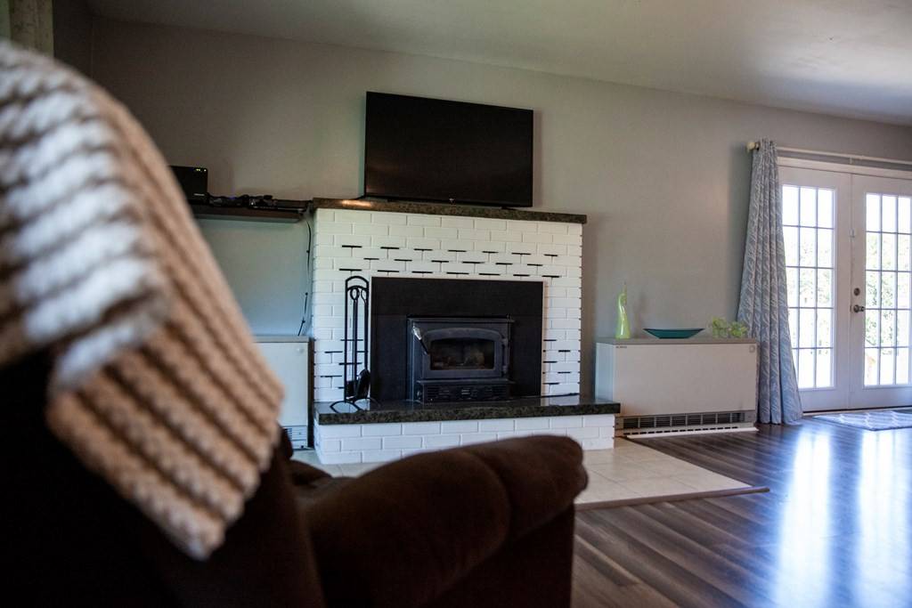 Champlain, NY 12919,28 Mason RD
