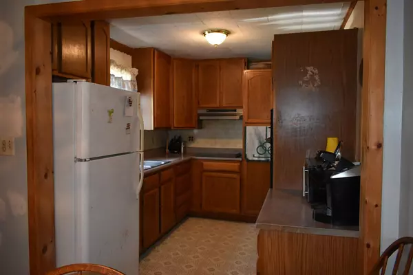 Saranac, NY 12981,734 Standish RD