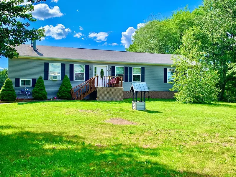 67 Simmons, Mooers, NY 12958