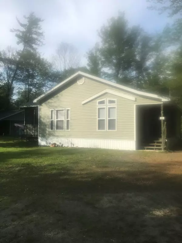 Altona, NY 12910,26 Pinewood DR