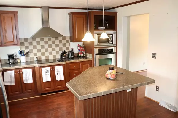 Altona, NY 12910,2354 Rand Hill RD