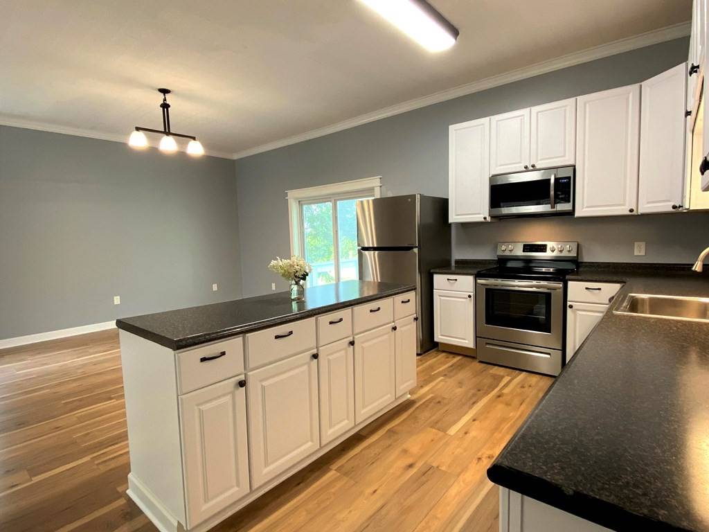 Champlain, NY 12919,810 Perry Mills RD