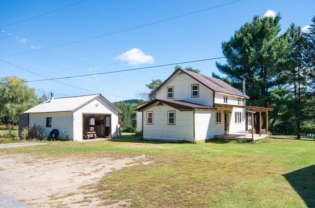 Jay, NY 12941,20 Orchard LN
