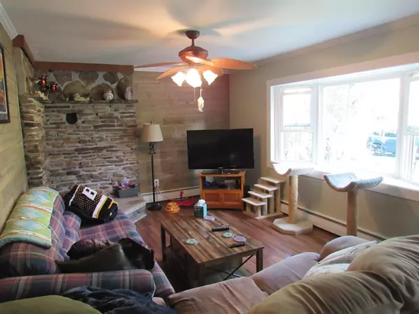 Peru, NY 12972,35 Moore DR