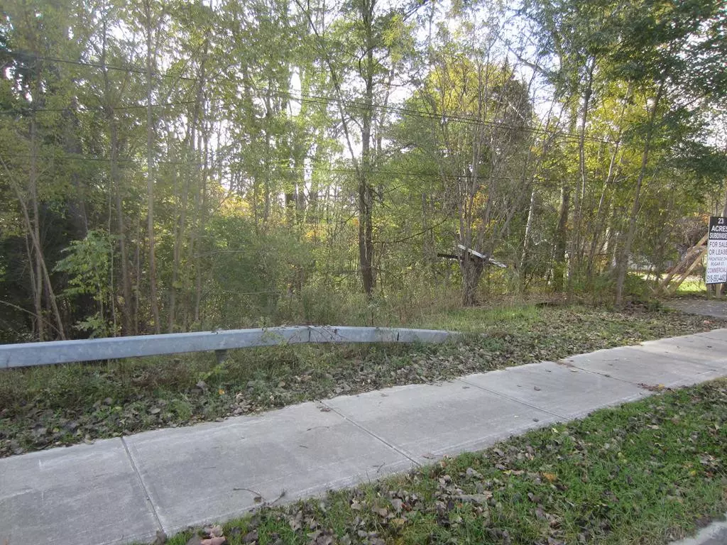 Plattsburgh, NY 12901,0 Benny Blake RD