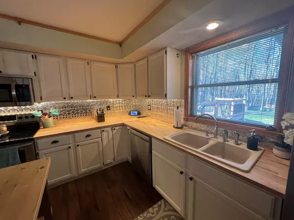 Morrisonville, NY 12962,1750 Route 3