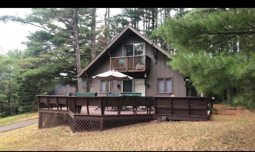 Elizabethtown, NY 12932,13 Munsey WAY