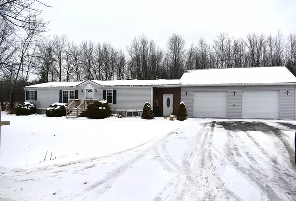 322 Trombly LN, Chazy, NY 12921