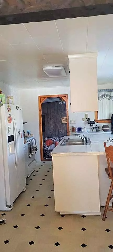 Mooers, NY 12958,861 Hemmingford RD