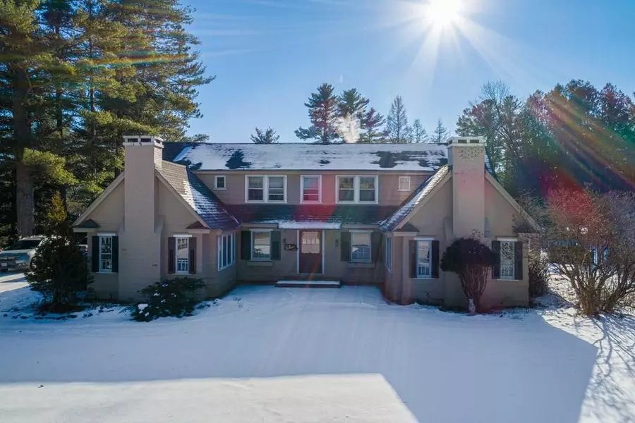 9 Evans ST, Elizabethtown, NY 12932