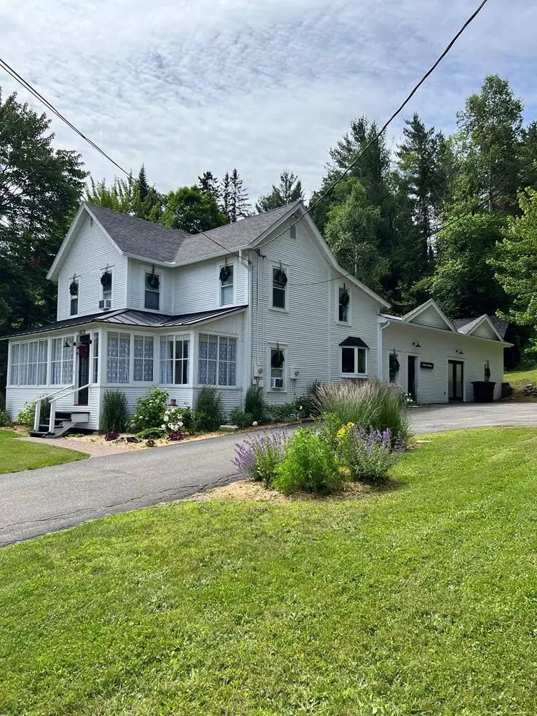 Lake Placid, NY 12946,5839 Cascade RD