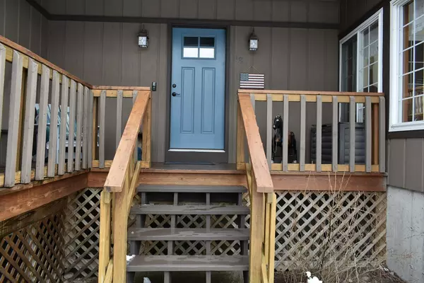 Peru, NY 12972,18 Oakdale DR