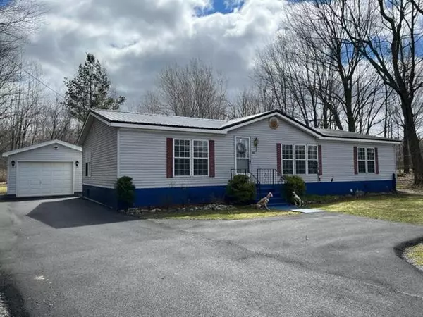 Burke, NY 12917,968 East RD