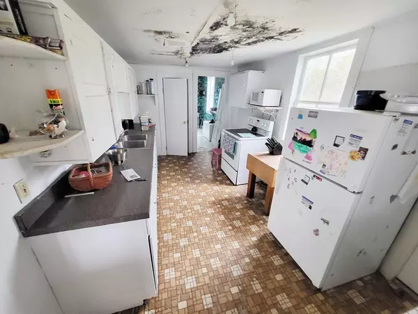 Willsboro, NY 12996,1277 Sunset DR