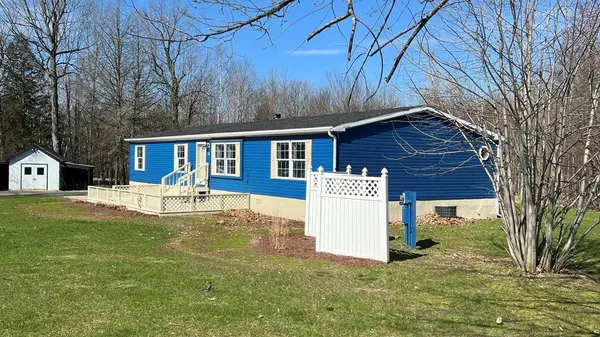 26 Oliver ST, Chazy, NY 12921