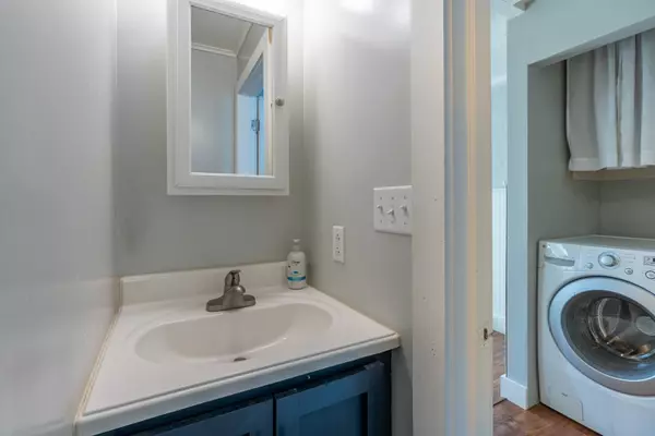 Saranac Lake, NY 12983,35 School ST