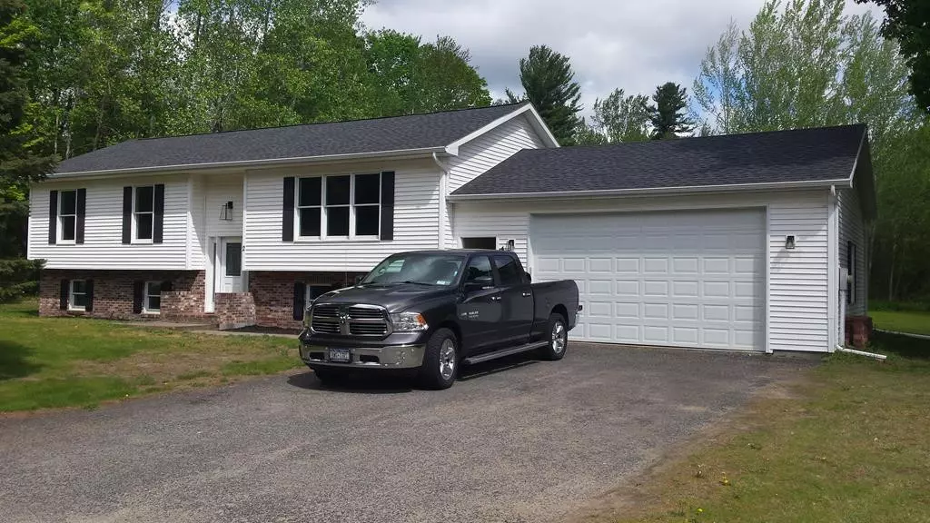 Morrisonville, NY 12962,2 Rivers Edge