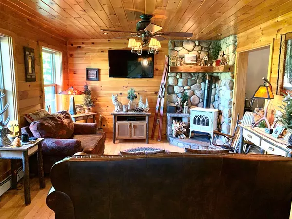 West Chazy, NY 12992,8711 Rt 22