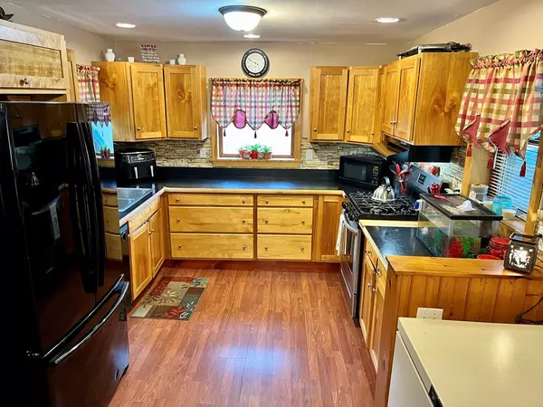 Chateaugay, NY 12920,821 County Line RD