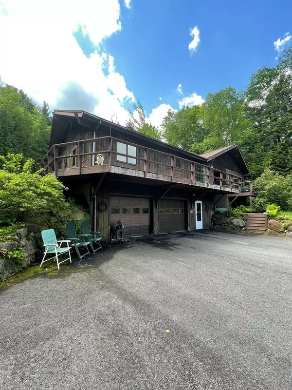 Lake Placid, NY 12946,23 Birch Hill LN