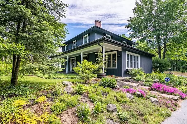 371 Mirror Lake DR, Lake Placid, NY 12946