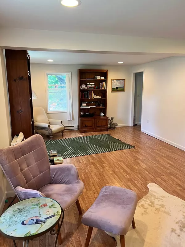 Keeseville, NY 12944,29 Old State RD