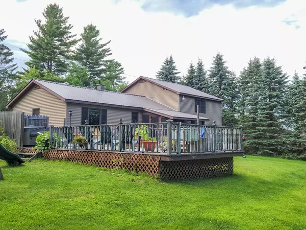 90 Niles RD, Dickinson, NY 12980